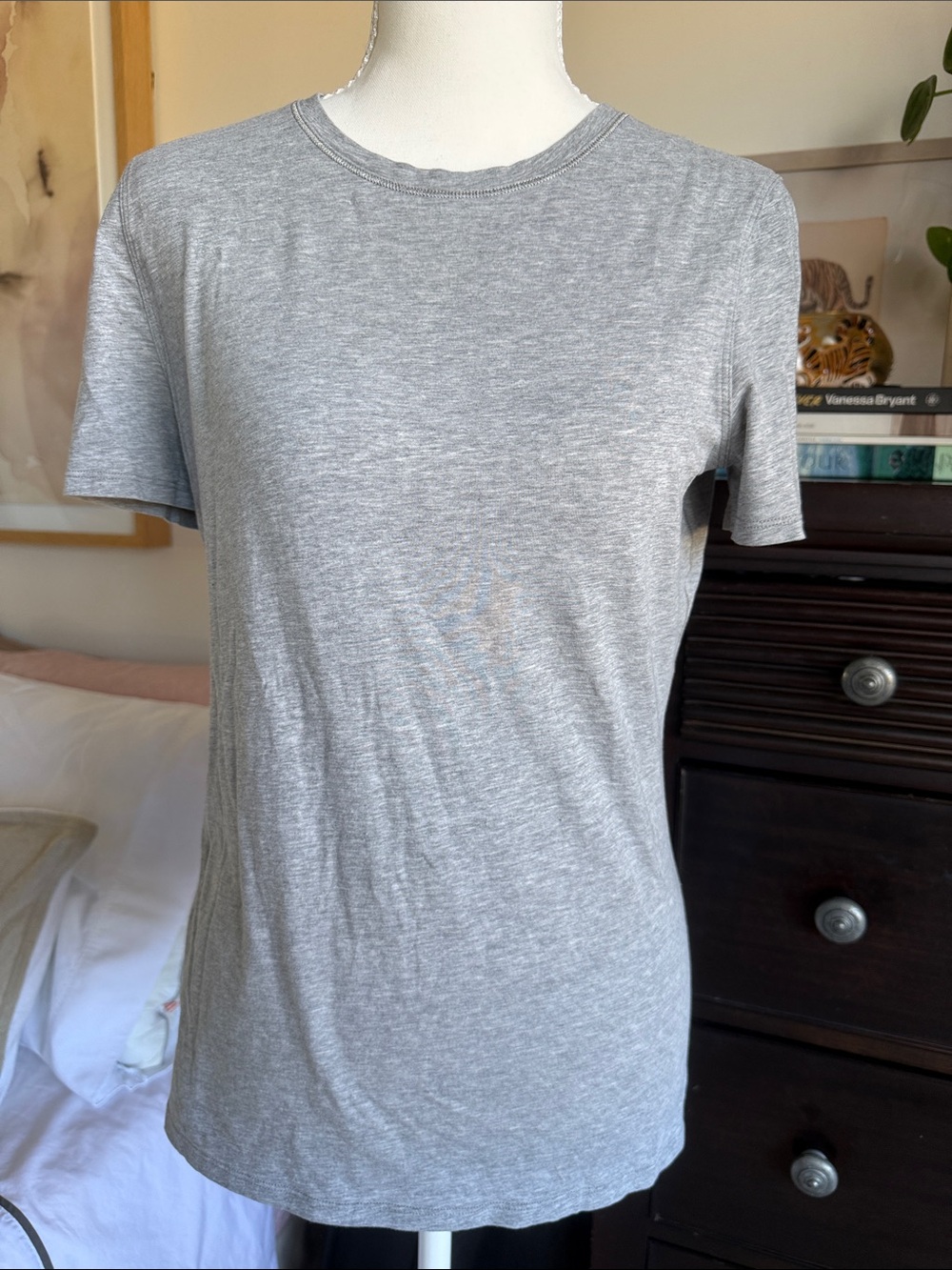 Lululemon Ulta Soft Lightweight T-Shirt - Size 8